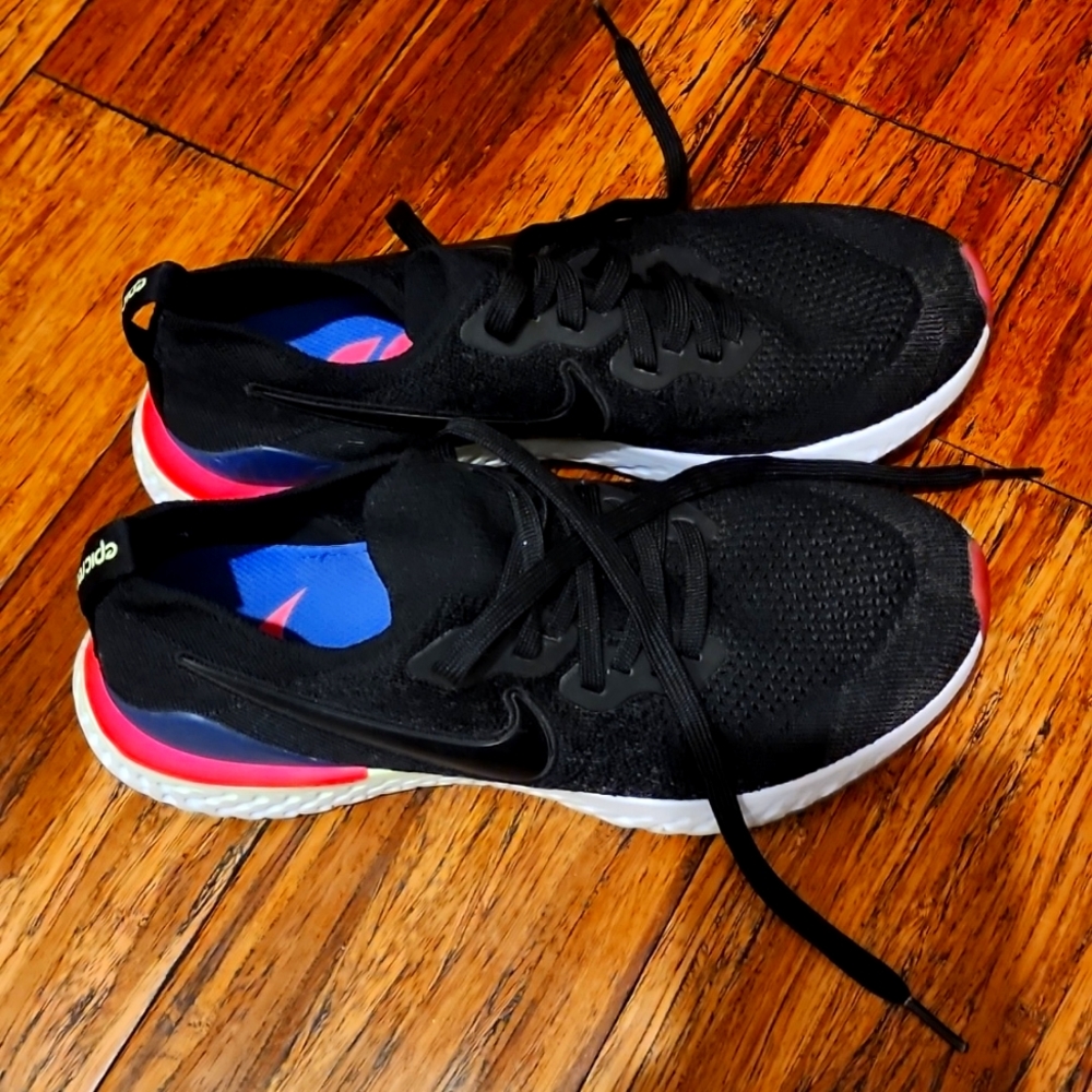 Nike epic react shoes